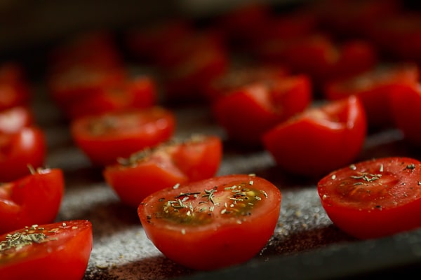 Tomatengelee mit Ziegenfrischkäse