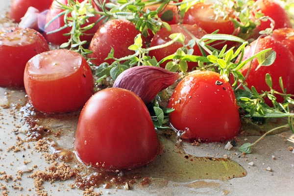 Ofentomätchen mit Kokosblütenzucker karamellisiert