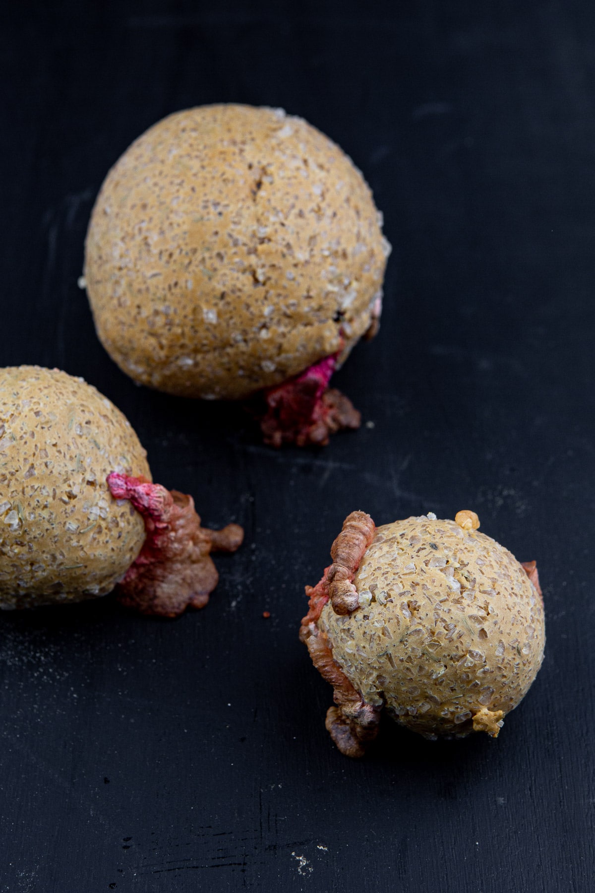 Im Salzteig gebackene Rote Bete mit Linsen-Vinaigrette - HighFoodality