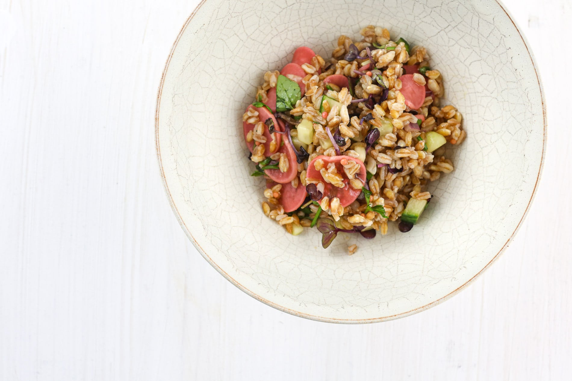 Urgetreide-Salat mit Radieschen, Rettich und Gurke - HighFoodality